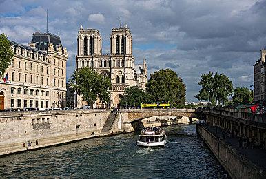 科幻动作冒险新游《深渊末日》公布 Epic发行